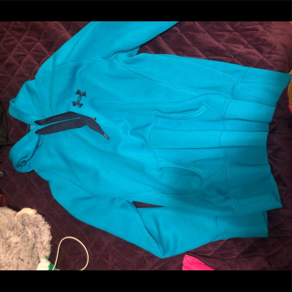 blue under armor hoodie.never been worn.